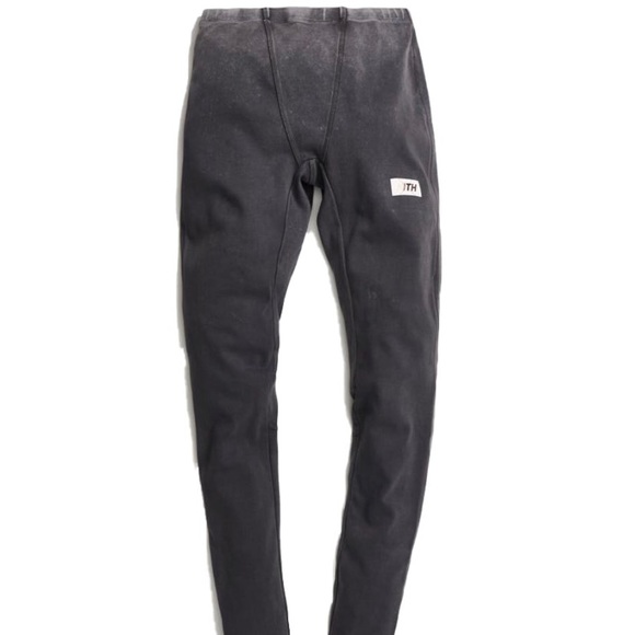 kith leggings
